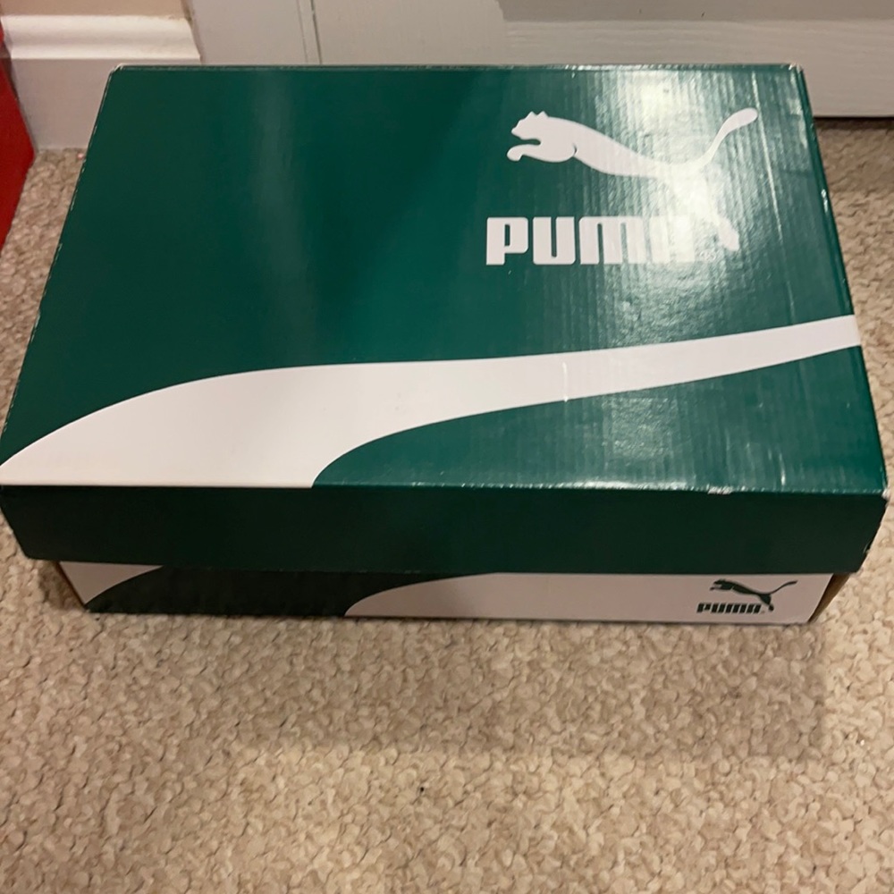 Men’s high top puma sneakers